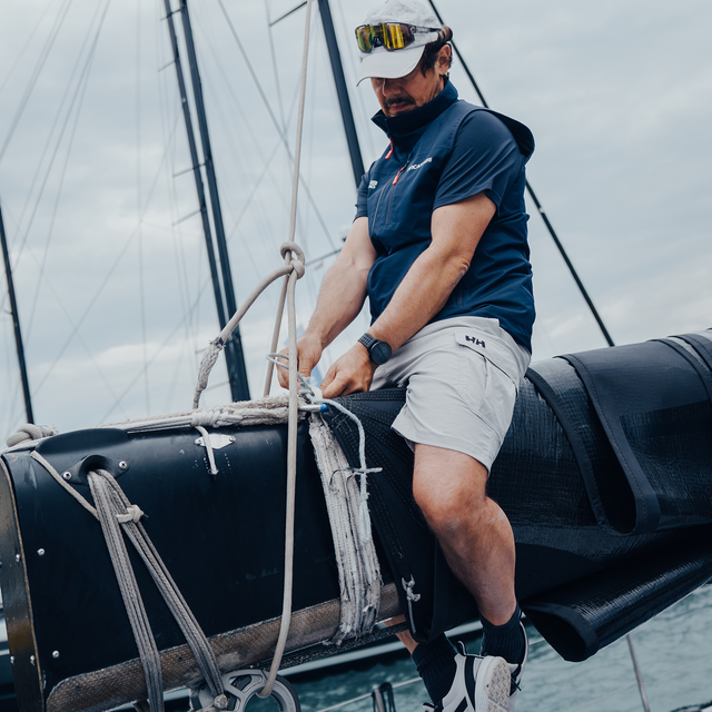 +1 MAINSAIL TRIMMER